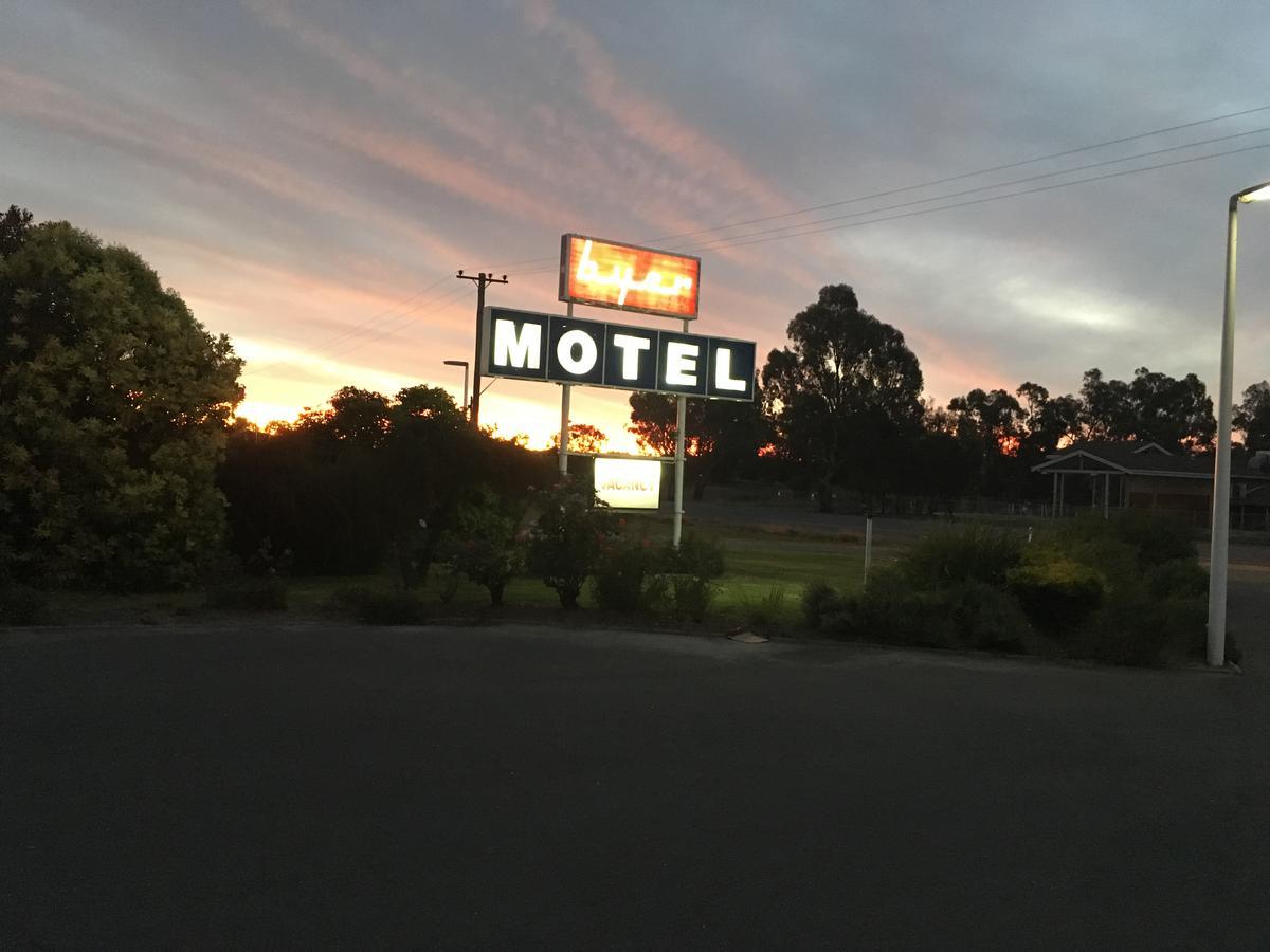 Byer Fountain Motor Inn Holbrook Exterior photo