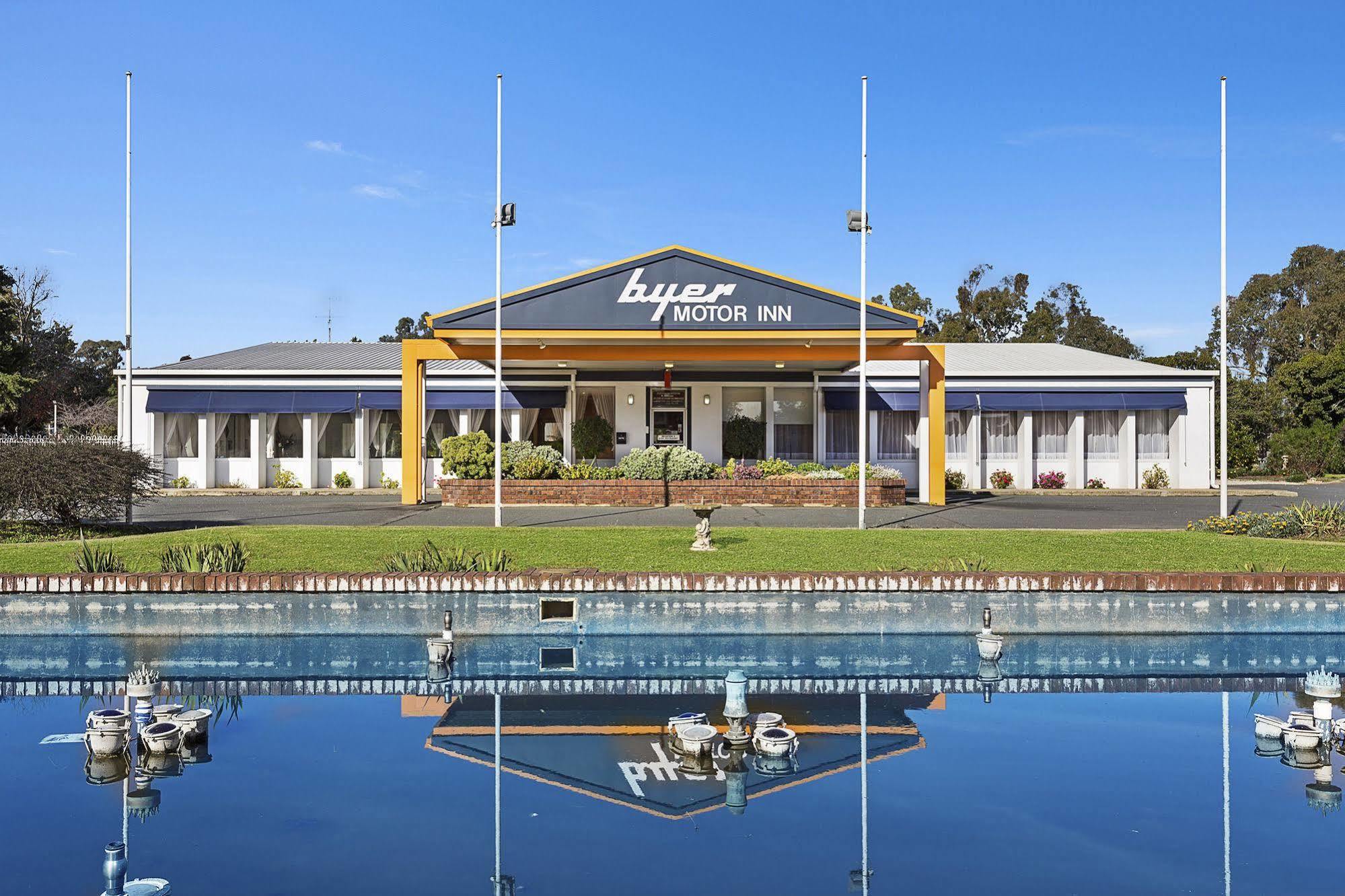 Byer Fountain Motor Inn Holbrook Exterior photo