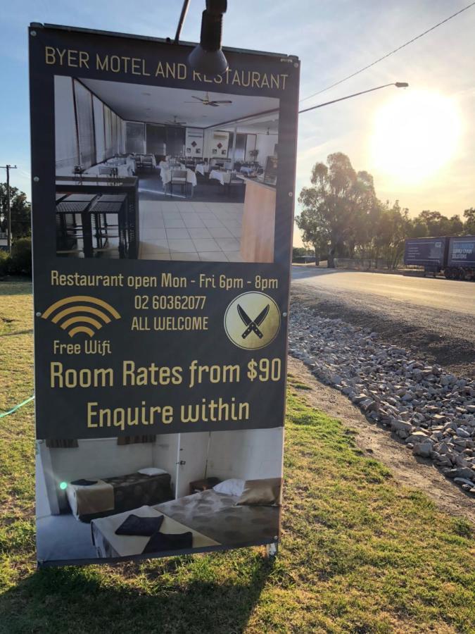 Byer Fountain Motor Inn Holbrook Exterior photo